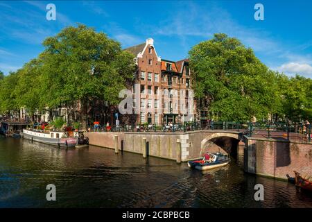 Lekersluis sul Prinsengracht, angolo di Korte Prinsengracht, Amsterdam, Provincia dell'Olanda del Nord, Paesi Bassi Foto Stock