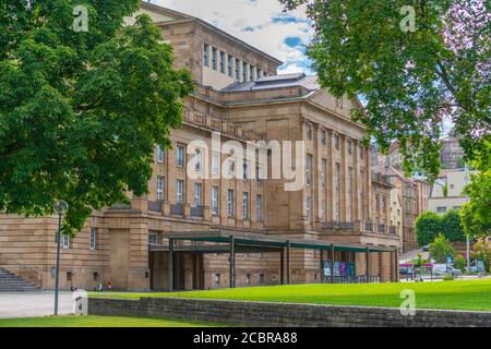 Edificio dell'Opera a Oberer Schlossgarten o Giardino del Castello superiore, Stoccarda, Stato federale Baden-Württemberg, Germania del Sud, Europa Foto Stock