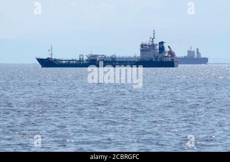 Prodotto navi cisterna lasciare il porto di Salonicco Macedonia Grecia - Foto: Geopix / Alamy stock foto Foto Stock