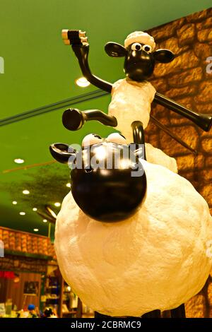 Shaun la figura delle pecore a Expocity, Osaka.JAPAN. Foto Stock