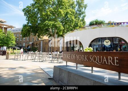 Londra - Agosto 2020: Duke of York Square sulla Kings Road, Chelsea - Londra. Un'esclusiva area commerciale e di svago Foto Stock