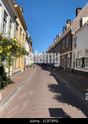 Vuota strada colorata a Utrecht città, Paesi Bassi. Foto Stock