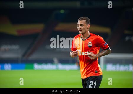 Gelsenkirchen, Germania - 11 agosto 2020: Alan Patrick durante l'azione nella partita di calcio della Lega Europa Shakhtar contro Basilea. Gli eventi pubblici sono un Foto Stock