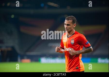 Gelsenkirchen, Germania - 11 agosto 2020: Alan Patrick durante l'azione nella partita di calcio della Lega Europa Shakhtar contro Basilea. Gli eventi pubblici sono un Foto Stock