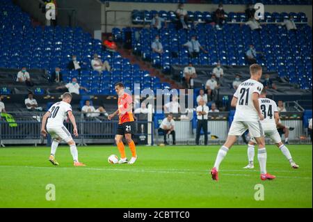 Gelsenkirchen, Germania - 11 agosto 2020: Alan Patrick durante l'azione nella partita di calcio della Lega Europa Shakhtar contro Basilea. Gli eventi pubblici sono un Foto Stock