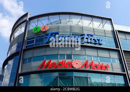 Building Media Markt, Fitness First a Berlin Wilmersdorf Foto Stock