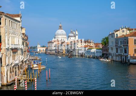 Il Canal Grande a Venezia in una giornata di sole Foto Stock