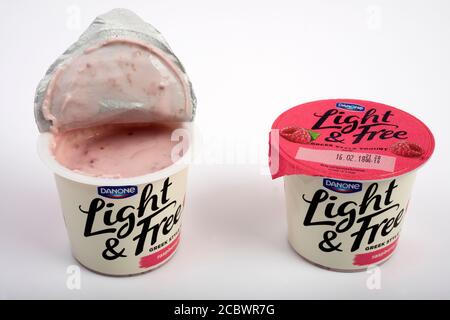 Luce di Danone e libera in stile greco yogurt Foto Stock