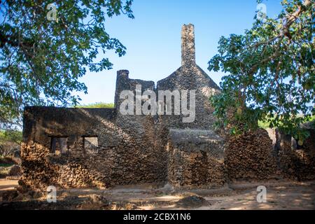 Rovine della Moschea del Venerdì a Takwa su Manda isola vicino a Lamu Kenya Foto Stock