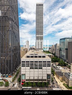 Water Tower Place progettato da Edward Dart Foto Stock