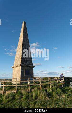 Obelisco memoriale a Ednam, Kelso, frontiere scozzesi in memoria di James Thompson che scrisse le parole a 'Rule Britannia' Foto Stock