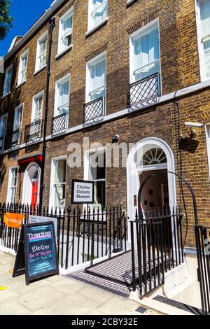 Esterno del museo Charles Dickens, Londra, Regno Unito Foto Stock