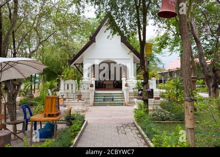 Sukhothai, Tailandia - Wat si Chum nel Parco storico di Sukhothai, Sukhothai, Thailandia. Foto Stock