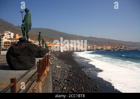 Spagna Isole Canarie, Tenerife, Candelaria, statue Foto Stock