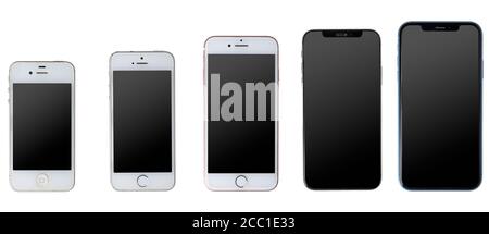 Gdansk, Polonia - 11 agosto 2020: Apple iPhone smartphone evolution - modelli 4S, 5S, 7, X e XR. Foto Stock