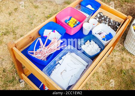 Materiali di consumo assortiti per arti e mestieri Foto Stock