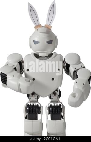 Robot con orecchie di coniglio pasquale su sfondo bianco tagliato Foto Stock