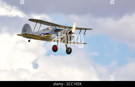 1938 Gloster Gladiator Airborne all'Airshow di Shuttleworth Drive-in sul 2 agosto 2020 Foto Stock