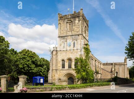 Chiesa del Priorato di Santa Maria risalente al 12 ° secolo. Chepstow, Monmouthshire, Galles, Regno Unito, Gran Bretagna Foto Stock