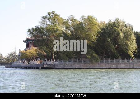 Pechino, Cina - 1 novembre 2016, Kunming lago nel Palazzo d'Estate Foto Stock