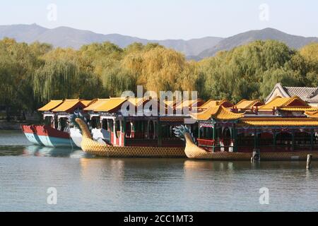 Pechino, Cina - 1 novembre 2016, Kunming lago nel Palazzo d'Estate Foto Stock