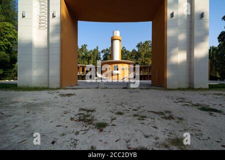 Colonia Farinacci, Cremona, Italia; 1936, di Carlo Gaudenzi, tipico esempio di architettura modernista/futurista italiana del periodo fascista Foto Stock