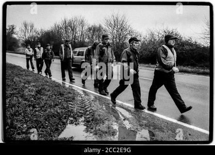 Diritto al lavoro marzo 1992 dal nord di Inghilterra a Londra seguendo il percorso della crociata Jarrow nel 1936 si è condotta una campagna contro la disoccupazione di massa nel nord ad est dell'Inghilterra Foto Stock