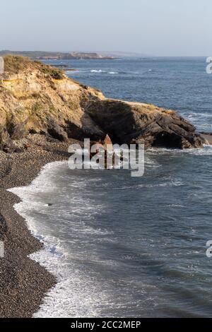 Naufragio alla spiaggia di Patacho, vicino a Vila Nova Milfontes a Costa Vicentina Foto Stock