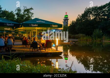 Grugapark, giardino d'acqua della birra, all'ingresso principale, Grugaturm, Essen, Germania Foto Stock