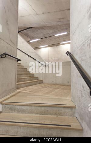 Tate interni moderni dell'edificio Blavatnik. Foto Stock