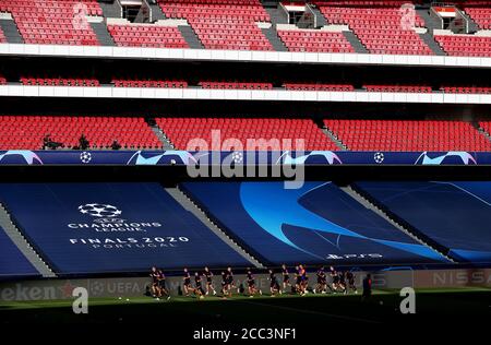 Lisbona, Portogallo. 17 agosto 2020. Vista generale all'interno dello stadio durante una sessione di allenamento RB Leipzig a Lisbona, Portogallo, 17 agosto 2020. RB Leipzig si trova di fronte al PSG il 18 agosto nella semifinale della UEFA Champions League. Credit: Julian Finney/UEFA/Handout via Xinhua/Alamy Live News Foto Stock