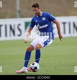 Firo: 18.08.2020, Fuvuball: Calcio: 1° campionato Bundesliga 2020/21 FC Schalke 04 - KFC Uerdingen Mark uth, azione individuale | utilizzo in tutto il mondo Foto Stock