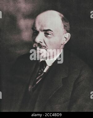 Vladimir Ilyich Ulyanov (1870 - 1924), meglio conosciuto con il suo alias Lenin, è un rivoluzionario russo, politico e teorico politico. Ha servito come Foto Stock