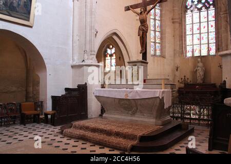 chiesa di saint-ferreol a saint-fargeau in francia Foto Stock