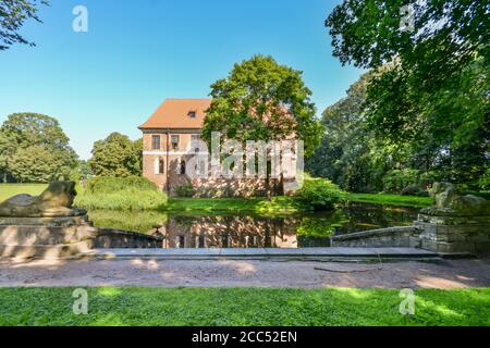 Castello di Oporow, nel centro della Polonia. Foto Stock