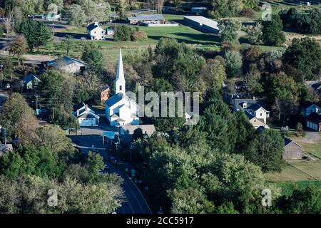 Vista aerea della città di Sunderland, Massachusetts, STATI UNITI D'AMERICA. Foto Stock
