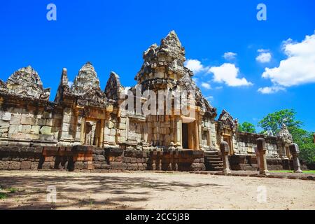 Bella scena del Parco storico Sadok Kok Thom, questo è un tempio Khmer 11 ° secolo in oggi è nella provincia di SA Kaeo, Thailandia. Foto Stock