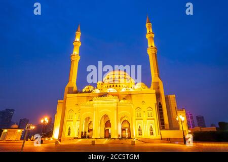 L'Al Noor moschea è una moschea principale situato sulla laguna di Khaled Al Buhaira Corniche nella città di Sharjah Emirati arabi uniti, Foto Stock