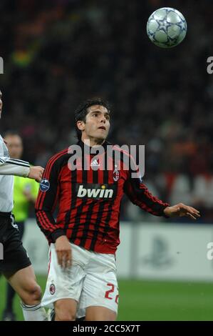 Milano Italia, 24 ottobre 2007,' Stadio SAN SIRO', UEFA Champions League 2007/2008 , AC Milan - FC Shakhtar : Kaka in azione durante la partita Foto Stock