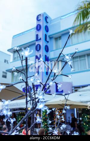 South Beach, Florida - 31 dicembre 2014: L'iconico Hotel Colony Art Deco prima di Capodanno. Foto Stock