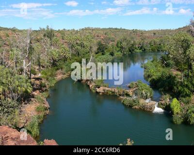 Vista dal punto panoramico delle cascate di Indarri nel Boodjamulla National Park nel Queensland Foto Stock