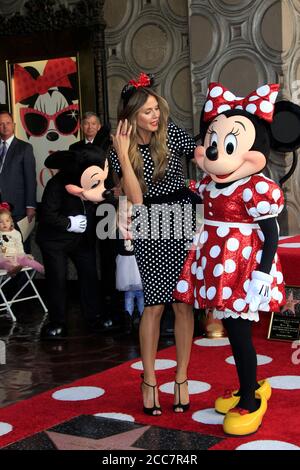 LOS ANGELES - GENNAIO 22: Heidi Klum, Minnie mouse alla cerimonia della Stella del mouse di Minnie sulla Hollywood Walk of Fame il 22 Gennaio 2018 a Hollywood, CA Foto Stock