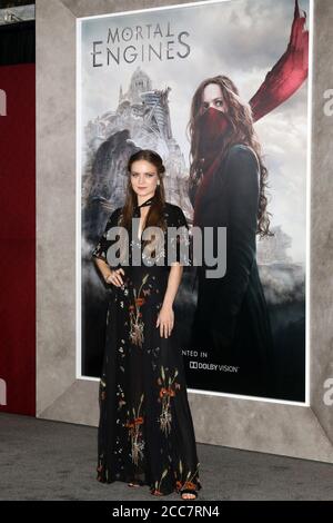 LOS ANGELES - DEC 5: Hera Hilmar al Mortal Engines Los Angeles Premiere al Village Theatre il 5 dicembre 2018 a Westwood, California Foto Stock