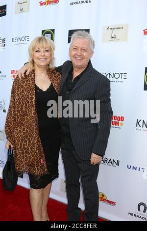 LOS ANGELES - Apr 25: Mari Wilson, Mal Young al NATAS Daytime Emmy Nominees Reception presso l'Hollywood Museum il 25 aprile 2018 a Los Angeles, California Foto Stock