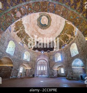 All'interno della rotonda romana di Galerius, costruita nel 306 ad. Da Tetrach Galerius, e successivamente convertita in una chiesa bizantina e successivamente in una moschea Foto Stock