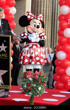 LOS ANGELES - GENNAIO 22: Minnie mouse alla cerimonia della Stella del mouse di Minnie sulla Hollywood Walk of Fame il 22 Gennaio 2018 a Hollywood, CA Foto Stock