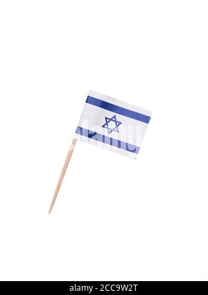 Tooth pick con una bandiera di carta di Israele, bandiera israeliana su uno stuzzicadenti di legno Foto Stock