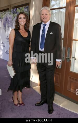 LOS ANGELES - LUGLIO 26: Verena King-Boxleitner, Bruce Boxleitner al Hallmark TCA Summer 2018 Party on the Private Estate il 26 Luglio 2018 a Beverly Hills, CA Foto Stock