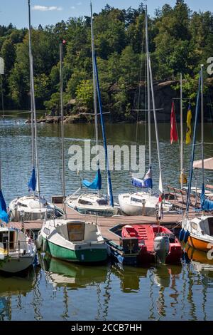 Molo delle barche, Kamptal-Seenweg 620, escursioni nei pressi del lago artificiale di Dobra, Waldviertel, Austria Foto Stock