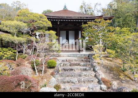 Kyoto, Giappone - Tempio di Ninna-ji a Kyoto, Giappone. Fa parte del patrimonio dell'umanità dell'UNESCO. Foto Stock